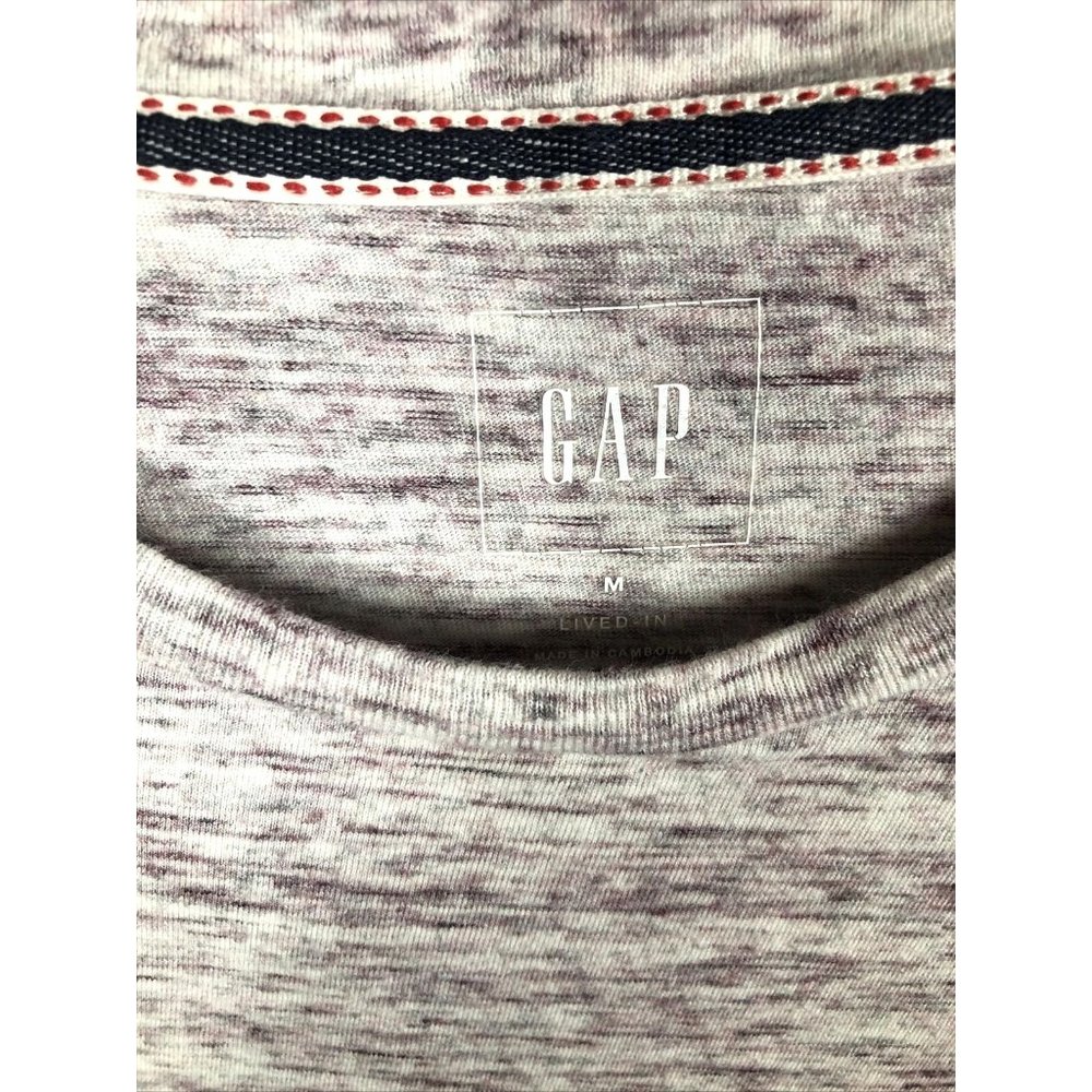 Gap Shirt Men’s Lived In Long Sleeve Soft Size Adult Medium Pocket Tee Pullover - Picture 2 of 6
